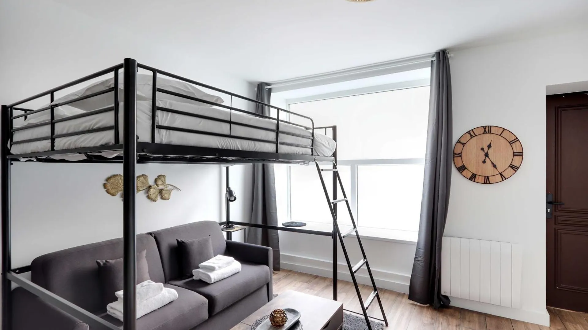 Spacious Studio Cute Neighborhood - Place D'Italie Apartment Paris